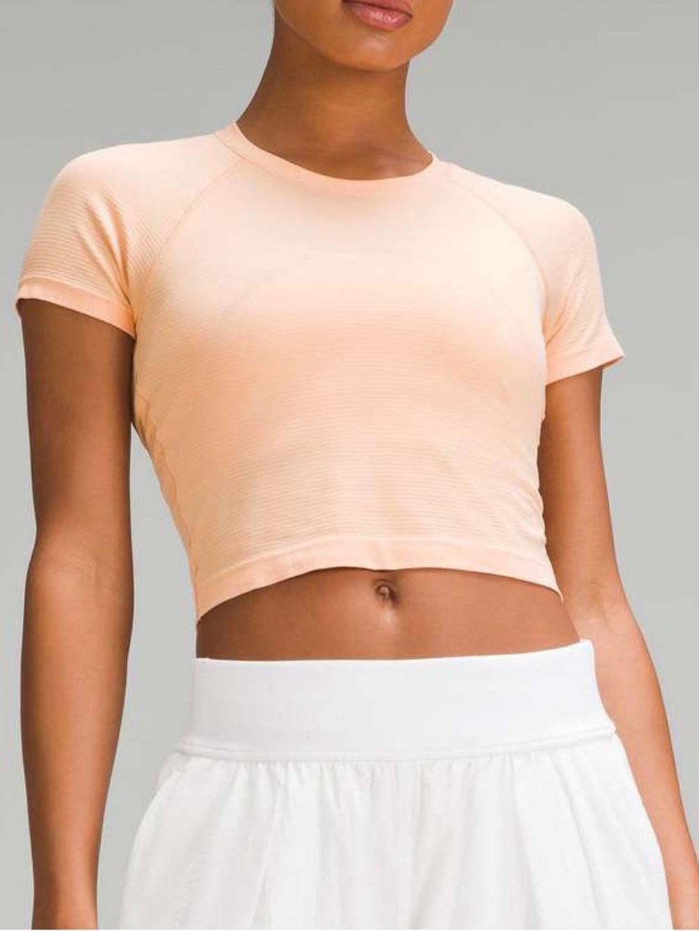 Lululemon Swiftly Tech Cropped Short-Sleeve Shirt 2.0
Peach Bellini
Size 4